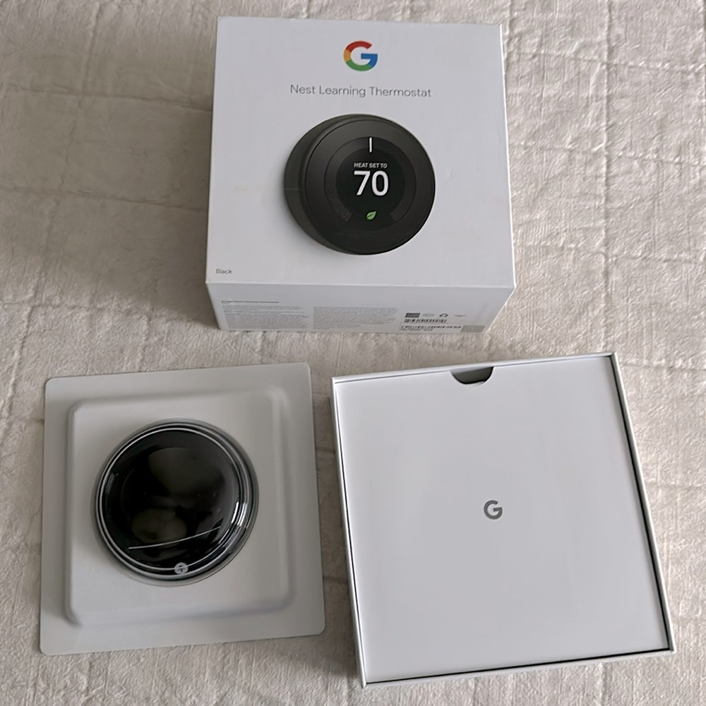 Google Nest Learning Thermostat. Black. 3rd generation T3016. Never used